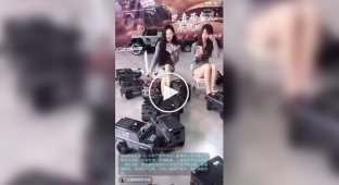 Girls in China came up with a new streaming format