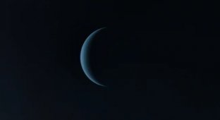 "Вояджер-2": прощальный взгляд на Нептун (4 фото)