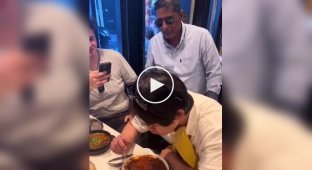 A guy regrets trying "the hottest curry in England"
