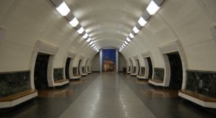 Самое большое метро в мире (14 фото)