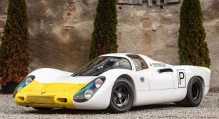 Легенда старой школы: на аукцион выставят гоночный Porsche 907 1968 года выпуска (37 фото)