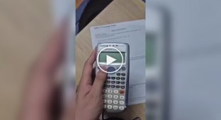 Парень встроил в калькулятор камеру и подключил его к ChatGPT
