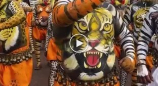 Яскраві учасники «тигриного» параду в Індії