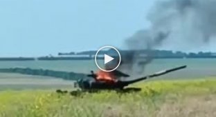 Российский Т-72б3, догорает на автопилоте. Работино, Запорожская область