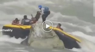 Strange rescue or how to transfer a child to a nearby boat