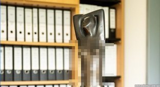 Sculpture was dismantled at a German university due to an "outdated image of femininity" (3 photos)