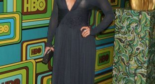 Hayden Panettiere в шикарном платье (4 фотографии)