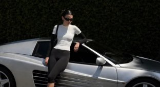 Kendall Jenner's car fleet: aesthetics and taste in choosing classics (9 photos) (Photo)