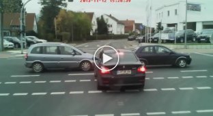 Идиот за рулем BMW добился своего