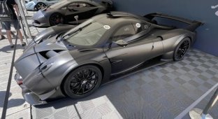The Pagani Huayra R track supercar has been converted for public roads for the first time (5 photos)