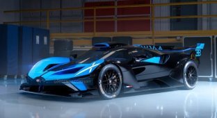 Перший екземпляр гіперкара Bugatti Bolide хочуть продати за 6 мільйонів доларів (6 фото)