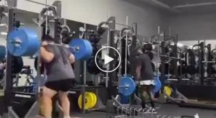Weightlifter makes final approach