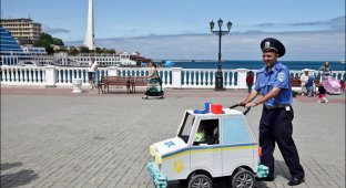 Парад детских колясок в Севастополе (41 фото)