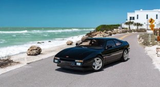 Venturi 111 Cup 1991: French sports car made for Italians (13 photos)