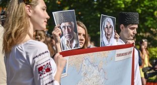 Украинские студенты присоединились к акции в память о жертвах депортации крымских татар (9 фото)
