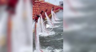Exciting water show on the streets of ancient Hetou