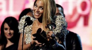 Музыкальная премия 'Грэмми' 2010 года (Grammy Awards) (31 фото)