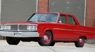 Sedan Dodge Coronet Hemi: the rarest car of the 1960s (9 photos)