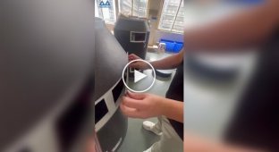 Гибкие светодиодные панели в рекламе напитков