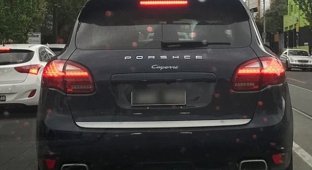 Странный Porsche Cayenne на улицах Мельбурна (3 фото)