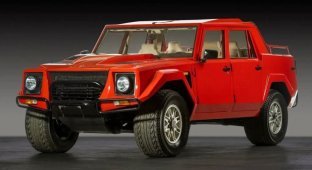 The Lamborghini LM002 SUV was a trendsetter, and this 1991 copy is up for sale (25 photos)