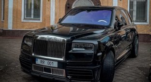 A cool Rolls-Royce Cullinan Mansory was spotted in Ukraine (2 photos)