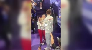 Chinese athlete gets marriage proposal after winning gold medal