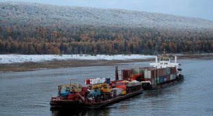 Подъем судна на лед для ремонта в зимний период времени (9 фото)