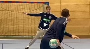 Here it is twisted in handball