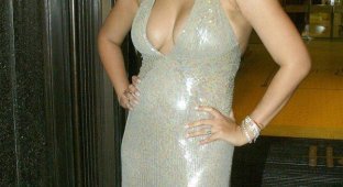 Kimora Lee Simmons в красивом платье (7 фотографий)