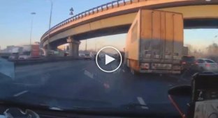 Unsuccessful attempt to exit the Moscow Ring Road