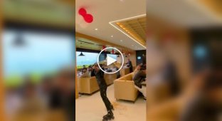 Невдалий день офіціанта