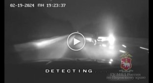 Police chase with shooting and injuries