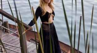 Actress from the series "Vikings" and "Endless Sky" Katheryn Winnick in a new photo shoot (7 photos)