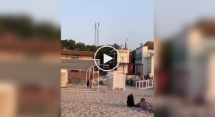 В Одесі жінка побила свого чоловіка на пляжі