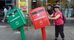 Что случилось с почтовыми ящиками? (2 фото)