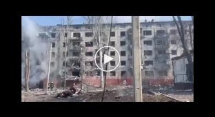 Сегодня утром враги обстреляли Краматорск, попали в жилой дом и административное здание