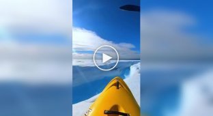 Extreme descent down an ice waterfall in Spitsbergen