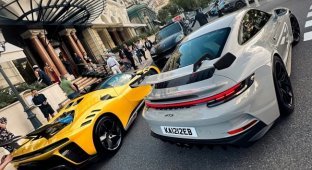 A camouflaged Porsche 911 with Ukrainian license plates was spotted in Monaco (2 photos)