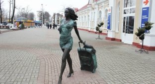 These are the girls who come to Belarus on vacation (5 photos)