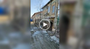 Россиянка снимает свои бараки