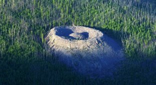 Патомский кратер (12 фото)