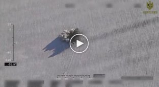 The crew of a Ukrainian Mi-8 helicopter pursues and lands a Russian-Iranian suicide drone Geran-2