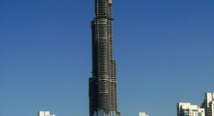 The tallest skyscraper in the world - Dubai Tower (21 photos)