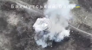 Russian drone operators hit by Ukrainian drone