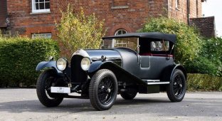 Восстановленная легенда: на продажу отправили Bentley, которому почти сто лет (33 фото)