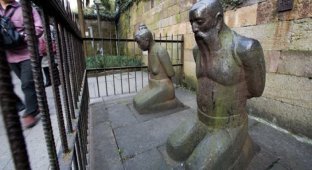 Статуя, на которую мочатся китайцы, но нельзя туристам (6 фото)