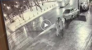 Убийство возле караоке-бара на востоке Москвы сняли камеры наблюдения