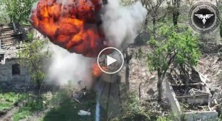 Attack drone company of the 47th mech. The brigade destroys the Russian T-72B3 tank