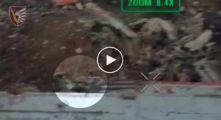 Поранений російський військовий стріляє собі в голову з автомата на Мар'їнському напрямі